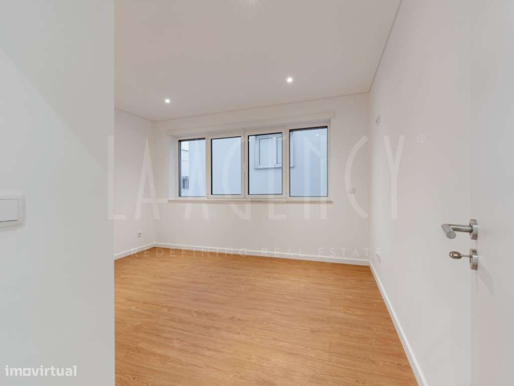 Apartamento T3 com vista mar-15