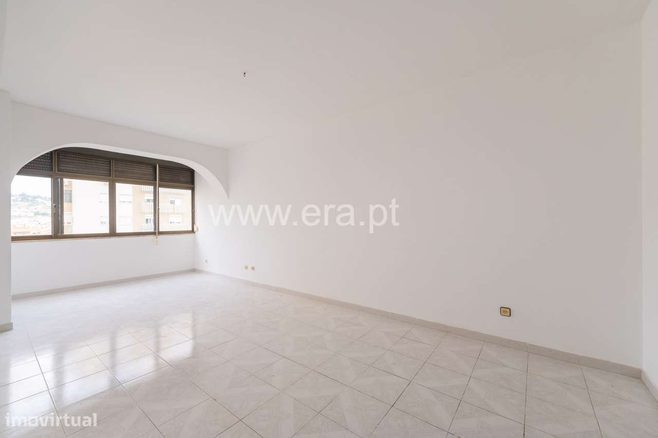 T2 - Jardim do Sol, Odivelas com lugar garagem-9