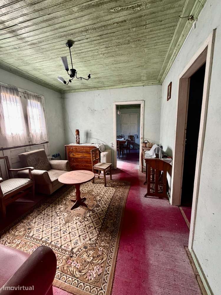 Moradia T3+1 - S. Cristovão de Nogueira , Cinfães-0