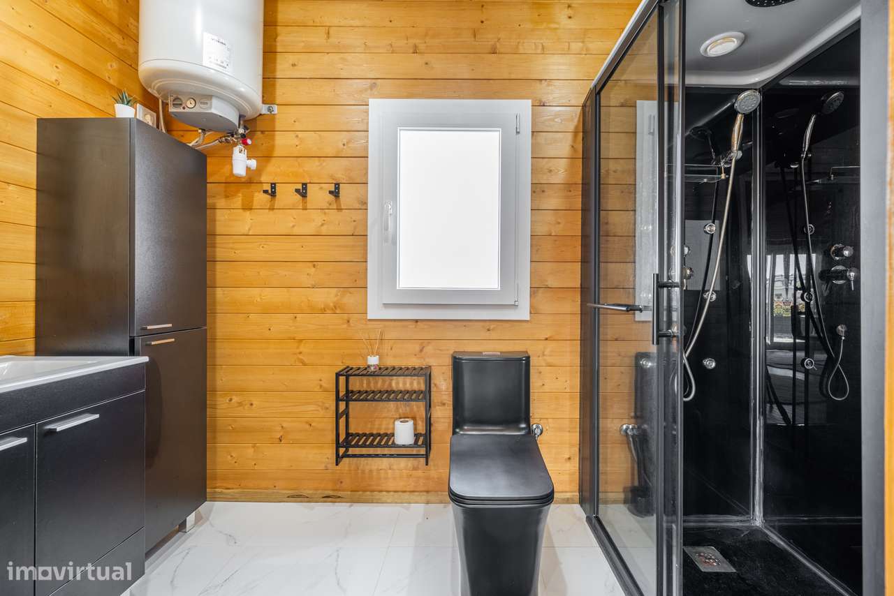 Moradia individual T2 térrea com piscina-18