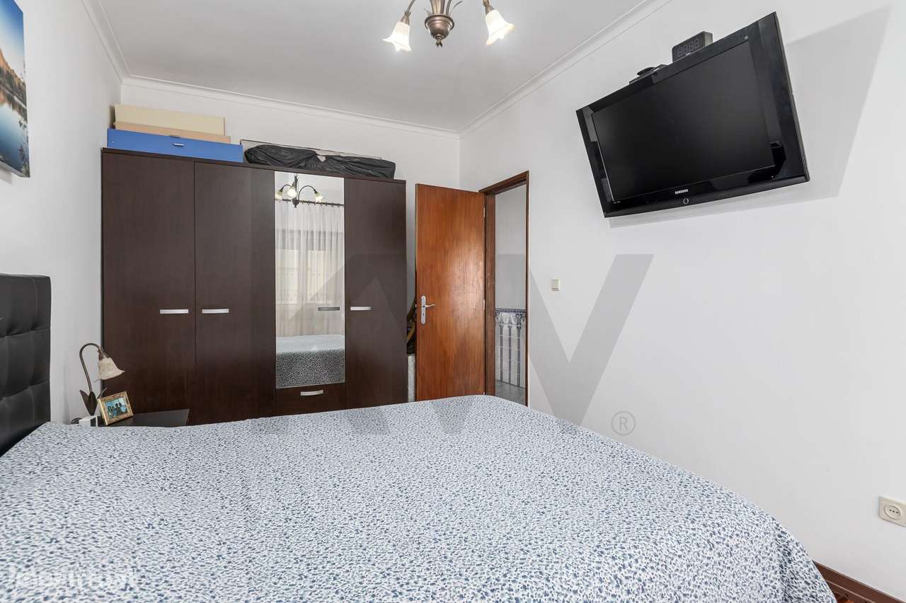 Apartamento T2 no Casal do Marco – Conforto, Luminosidade e Excelente-15