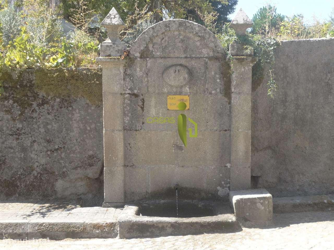Moradia de Pedra, para reconstrução em Vila Cortês da Serra, Gouveia-20