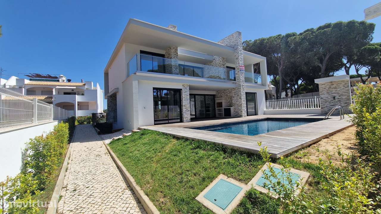 Moradia a curta distancia a pé da praia e do golfe-16