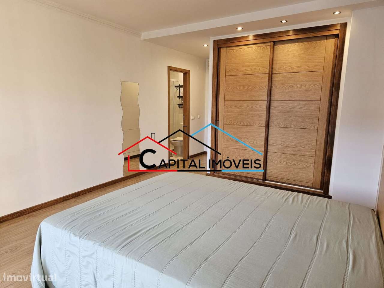 Apartamento T3 com suíte, varandas, garagem e arrecadação-19