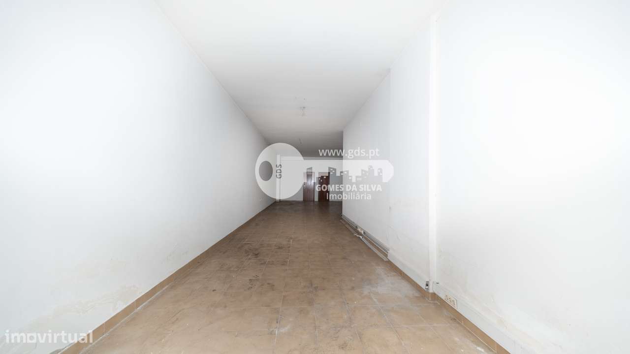 Loja na Rua Pedro Gomes Ourives com 219m2 - Grande imagem: 2/27