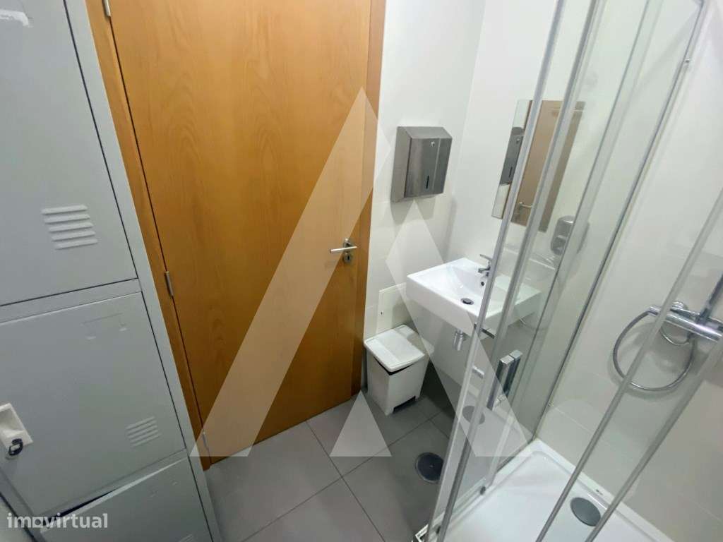 Café para Trespasse no Centro de Albergaria-a-Velha, com jogos da S...-28