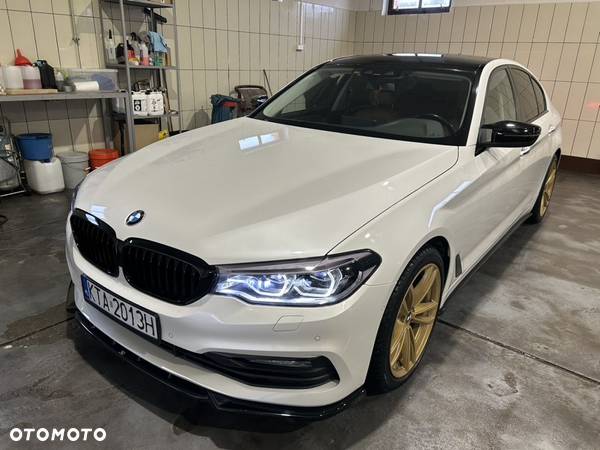 BMW Seria 5 520d xDrive - 1