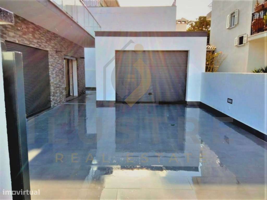 Moradia T3 em construção com piscina e garagem na Charneca de Caparica-21