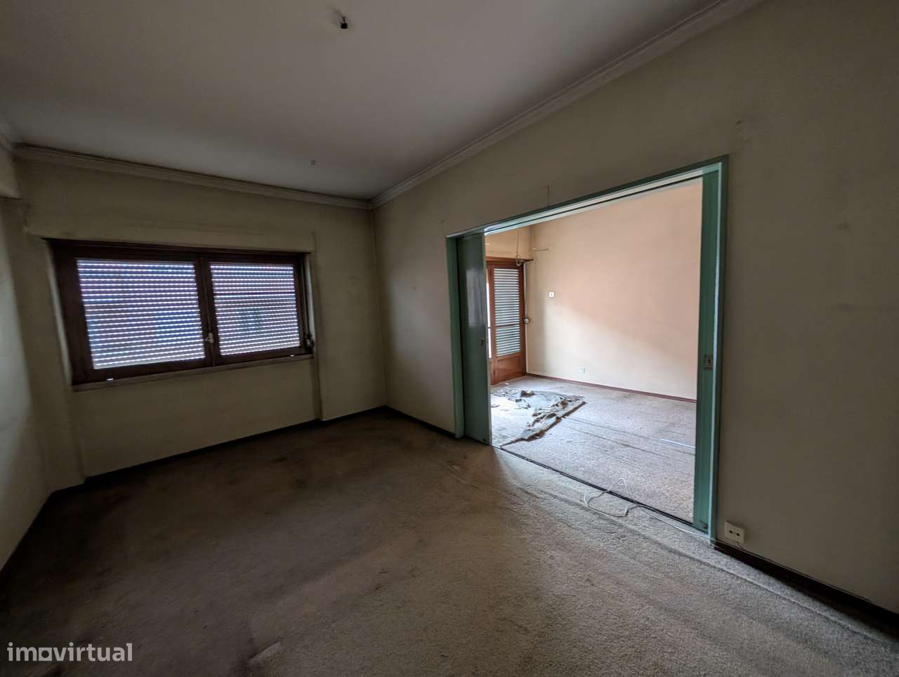 T3 Rua Lusiadas Para Remodelar-18