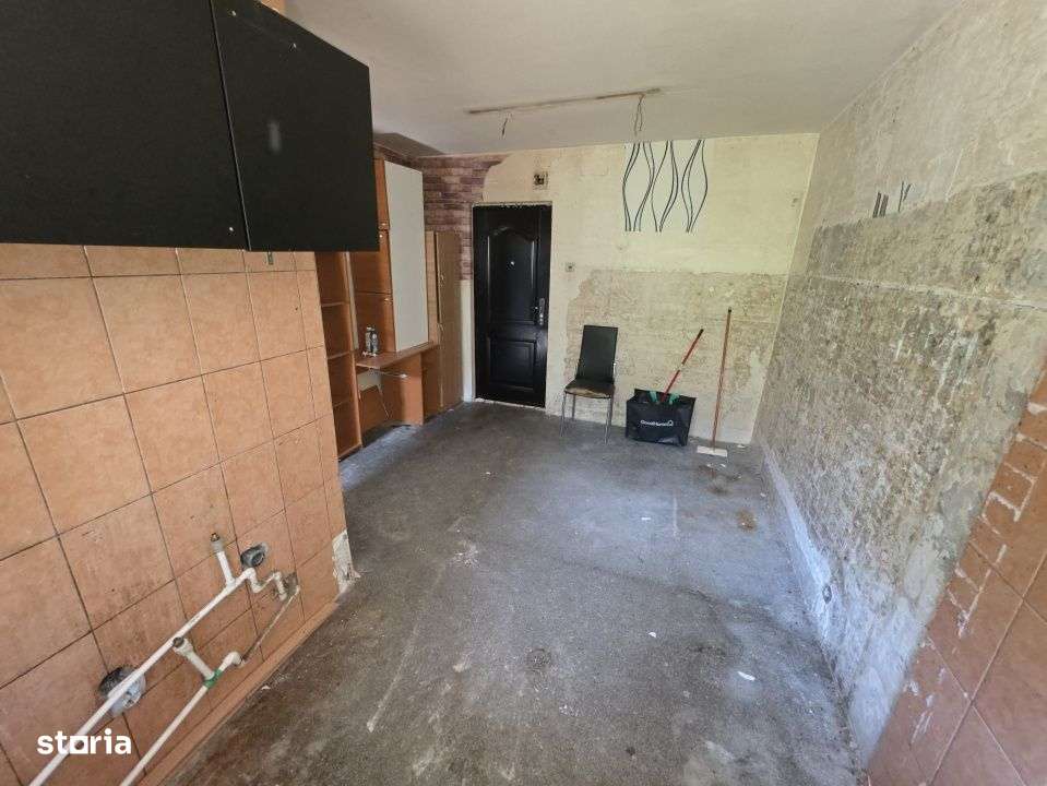 Vanzare Garsoniera Rahova Sebastian-0