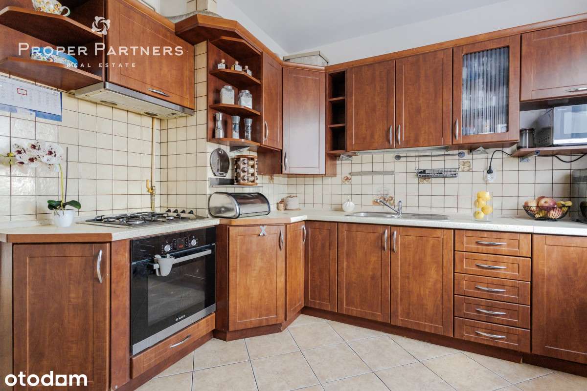 Dwustronne 2 pokoje z oddzielną kuchnią-6