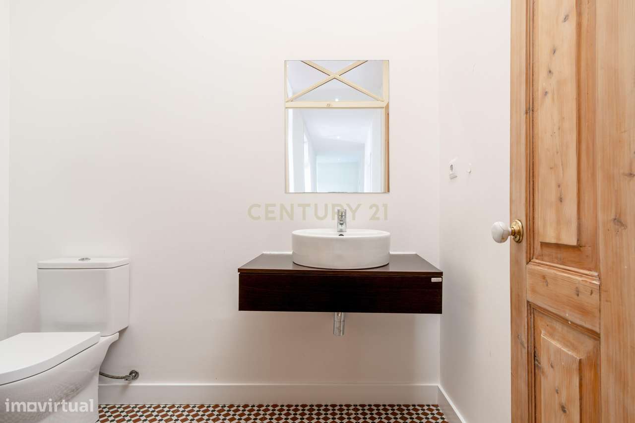 Espetacular apartamento T4 com vista deslumbrante sobre o rio Tejo – C-20