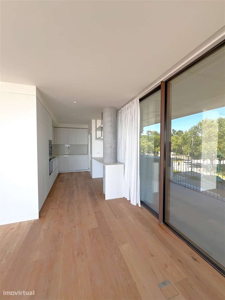 T2 na Foz com vista rio-12