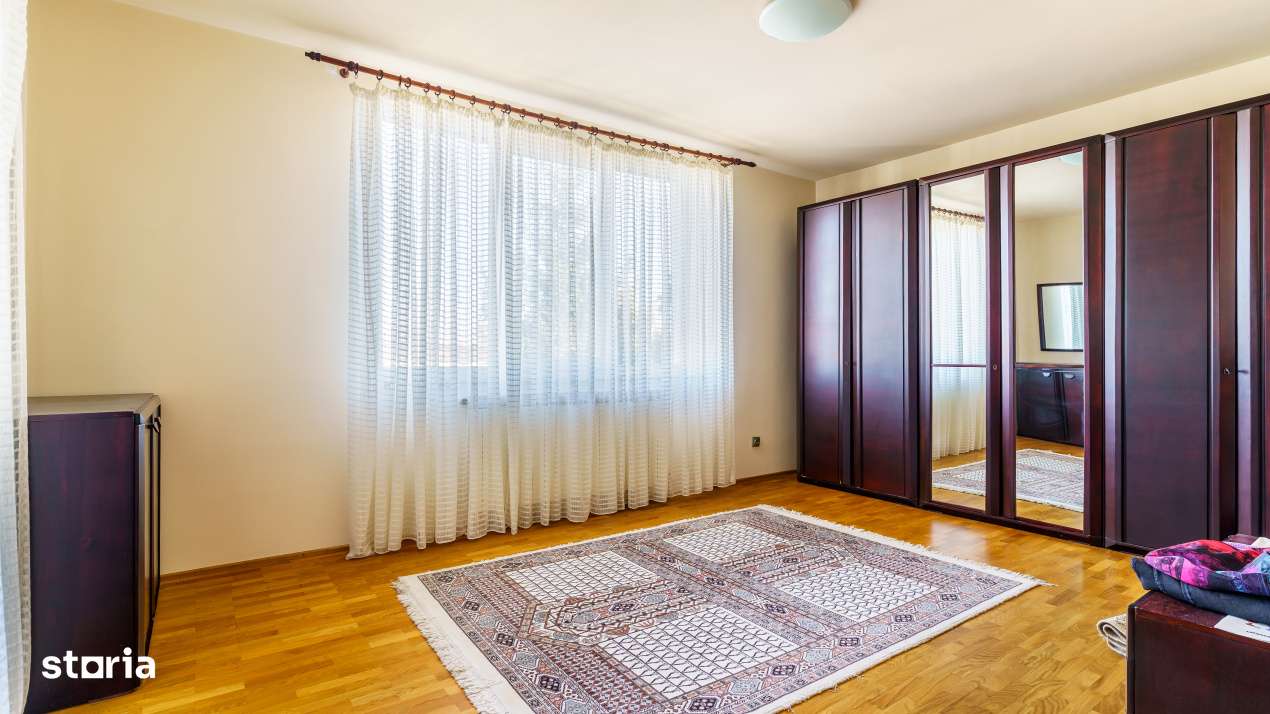 Casa individuala  de vanzare - cartier Europa-18