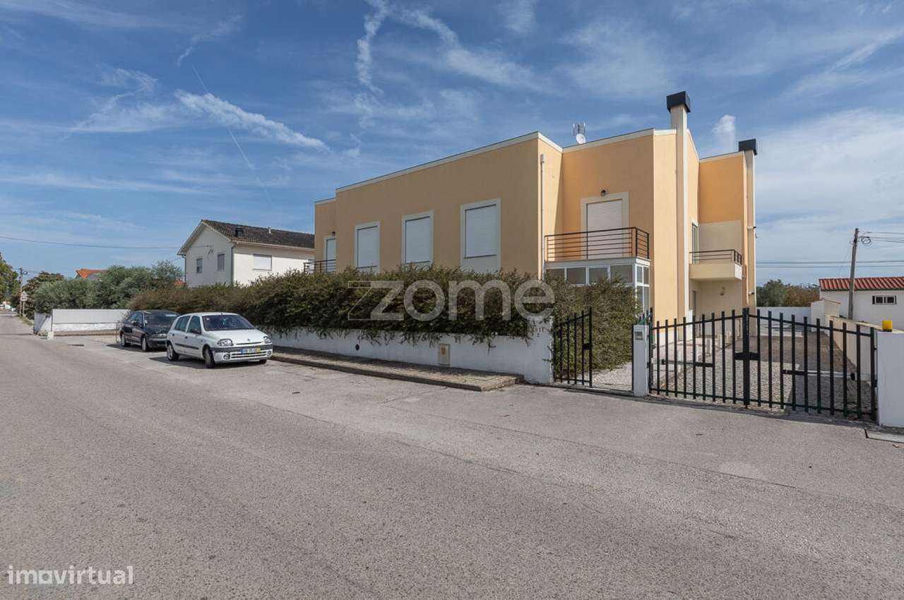 Apartamento T3+2 com Garagem| Cernache, Casconha-42