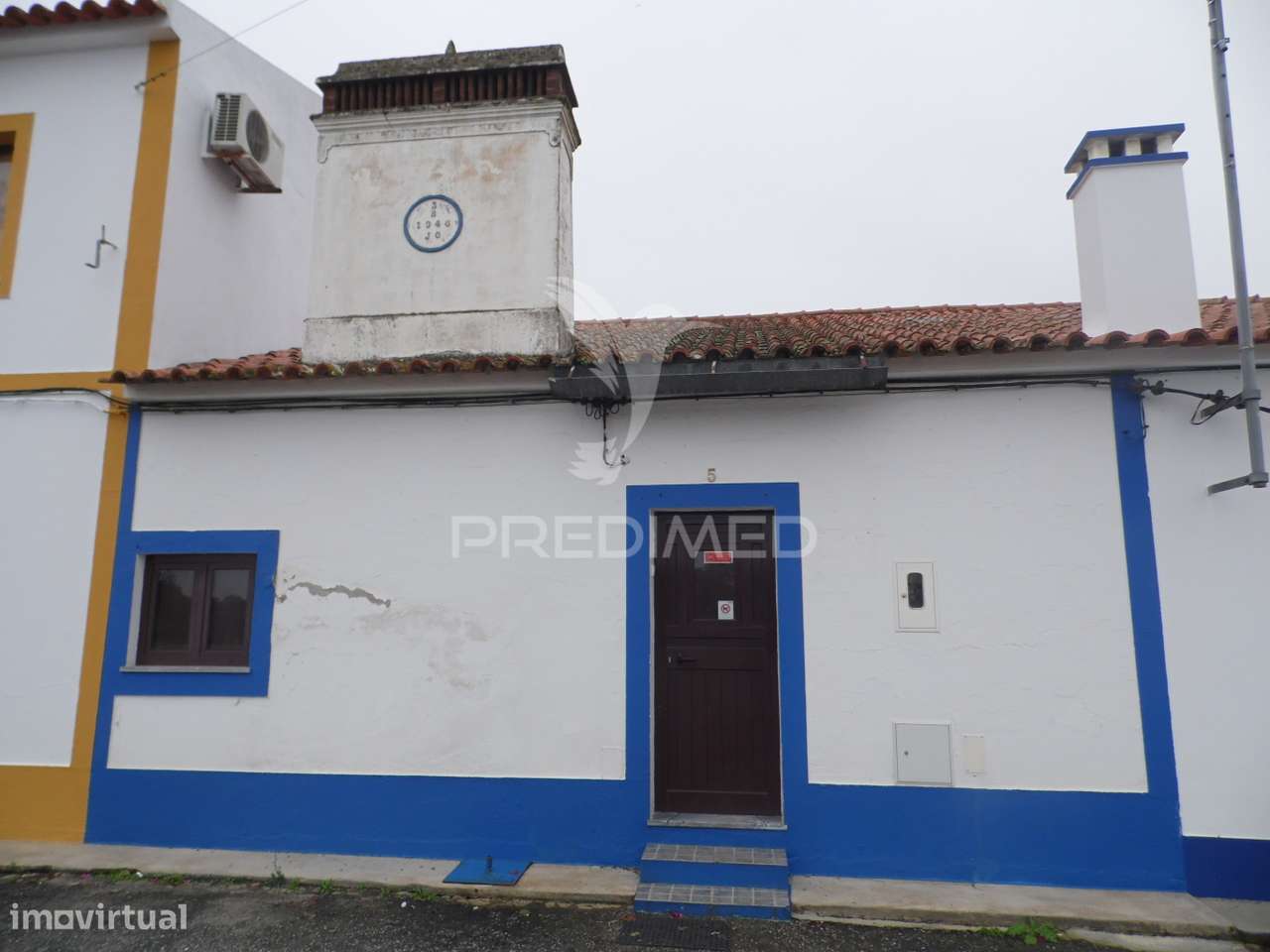 Prédio com grande potencial em São Sebastião da Giesteira – Évora
