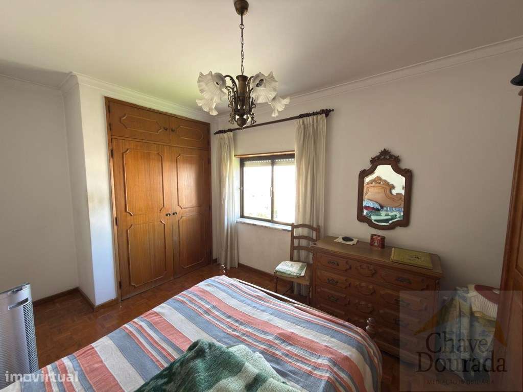 Fantástico apartamento T3 com sótão, na Av. Fernando Namora, com bo...-9