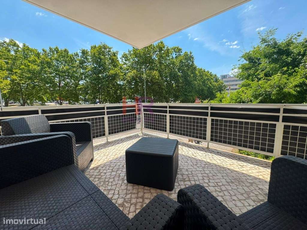 Apartamento T3 com 105 m² em Vale das Flores, Santo António dos Oli...