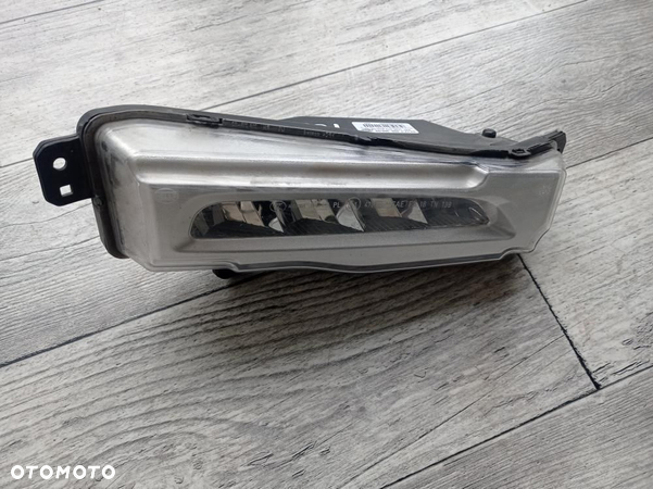 BMW G05/G06/G07 LED PRAWY ORYGINAŁ  7406366 - 1