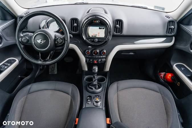 MINI Countryman Cooper Classic Trim - 6