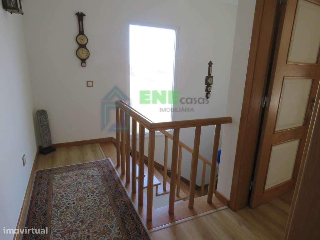 Moradia T5 Isolada em Barril-35