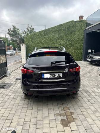 Infiniti FX 30 - 4