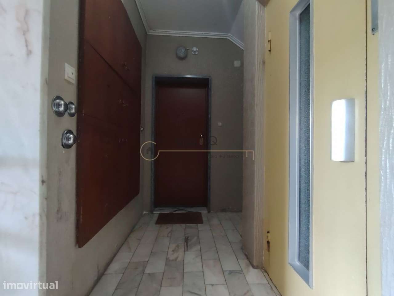 Apartamento T2 Renovado - Venteira-7