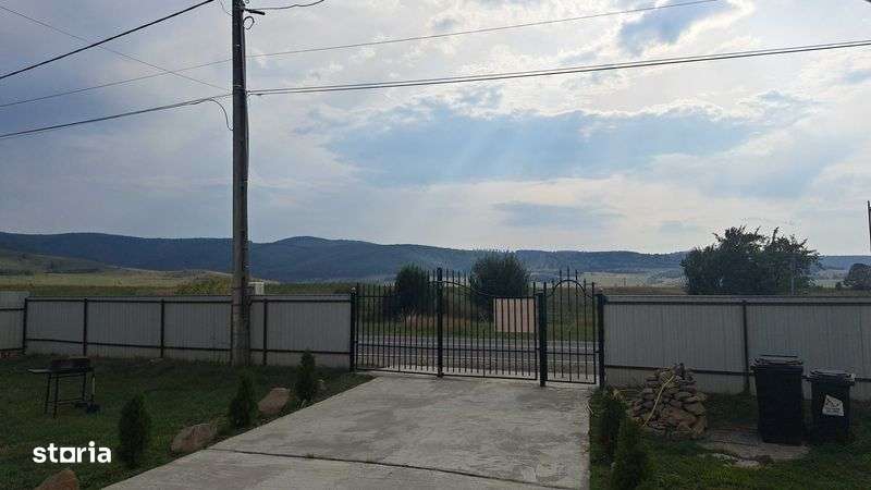 2 case de vanzare Zagon - Imagine principală: 4/8