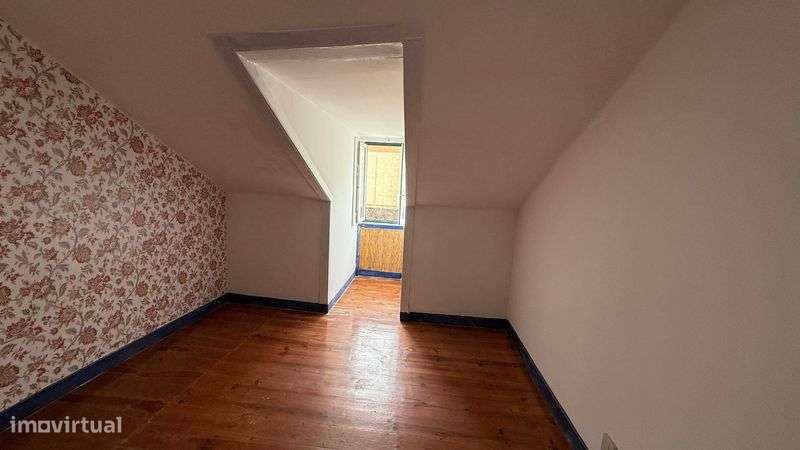 T2 +1 Terraço Campo de Ourique - Grande imagem: 4/12