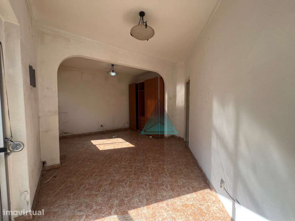 Apartamento T2 Paivas Velhas 1º andar-13