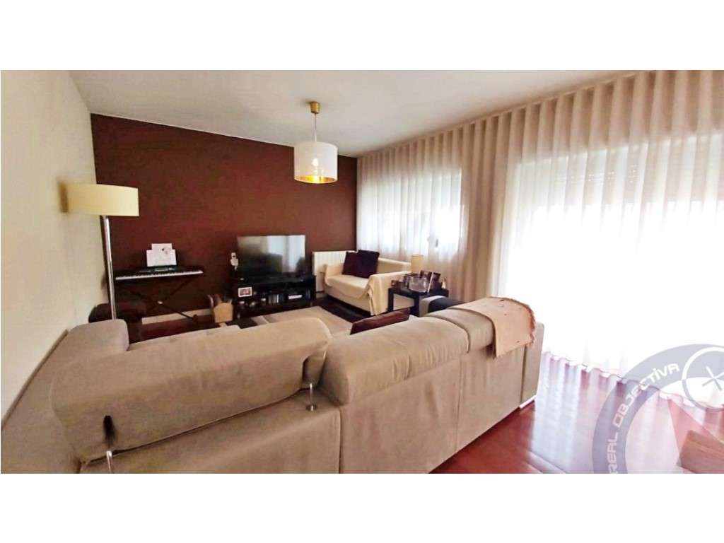 T3 com terraço e lugar de garagem - ISMAI - Grande imagem: 4/13