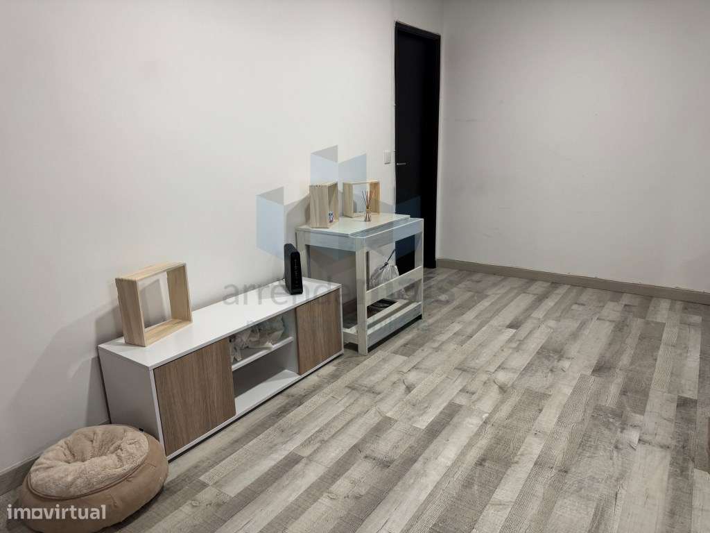 Vende-se apartamento T3 em Coimbra, otimo para rendimento-4