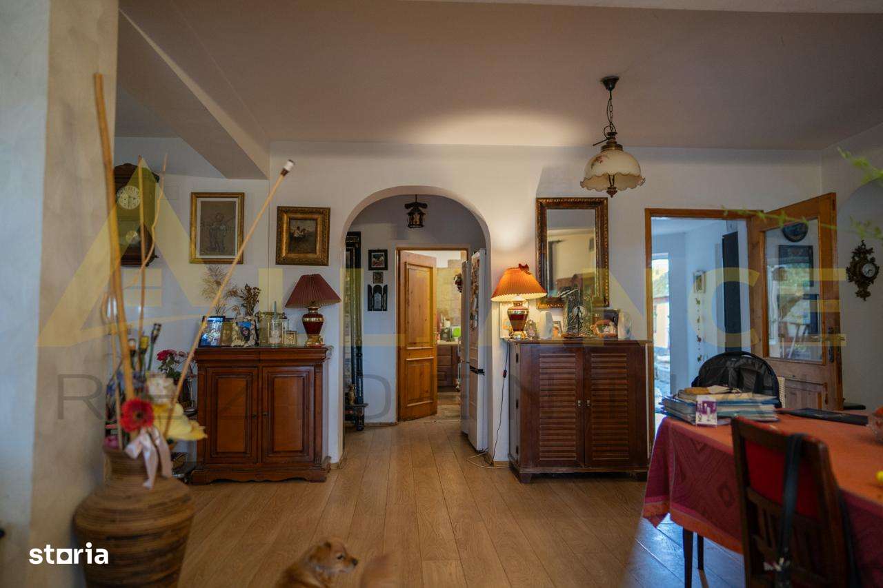 Izvorani Casa Individuala teren 1800mp - Imagine principală: 4/18