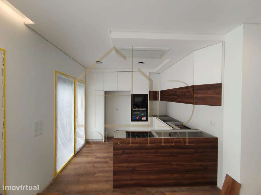 Moradia T3 com Pérgola. Pinhal do General. Fernão Ferro - Grande imagem: 1/25