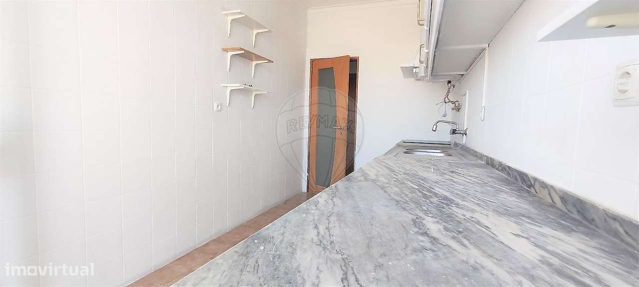 Apartamento T2 para arrendamento - Grande imagem: 4/14