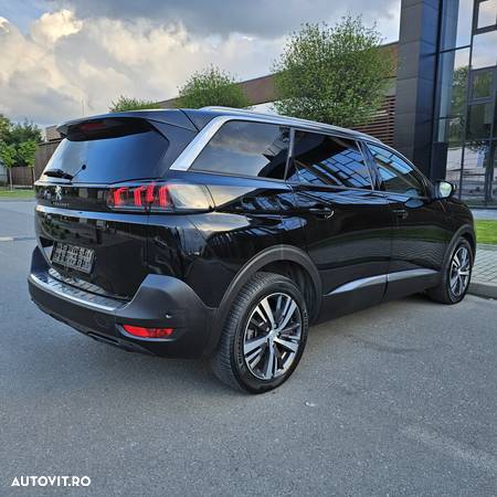 Peugeot 5008 1.5 BlueHDI EAT8 S&S Allure - 11