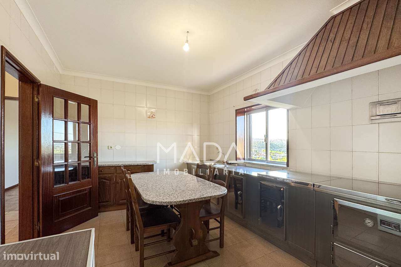 Moradia T2 individual c/480m2 de terreno e anexos em Escudeiros, Braga-6