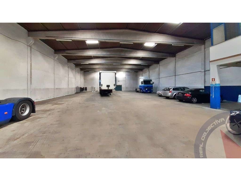 Armazém Castêlo da Maia - Grande imagem: 2/7