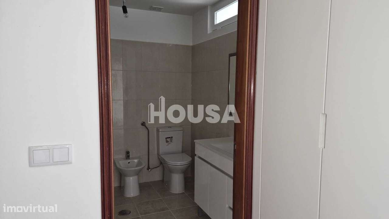 Moradia T3 Renovada | Azoia – Leiria-13