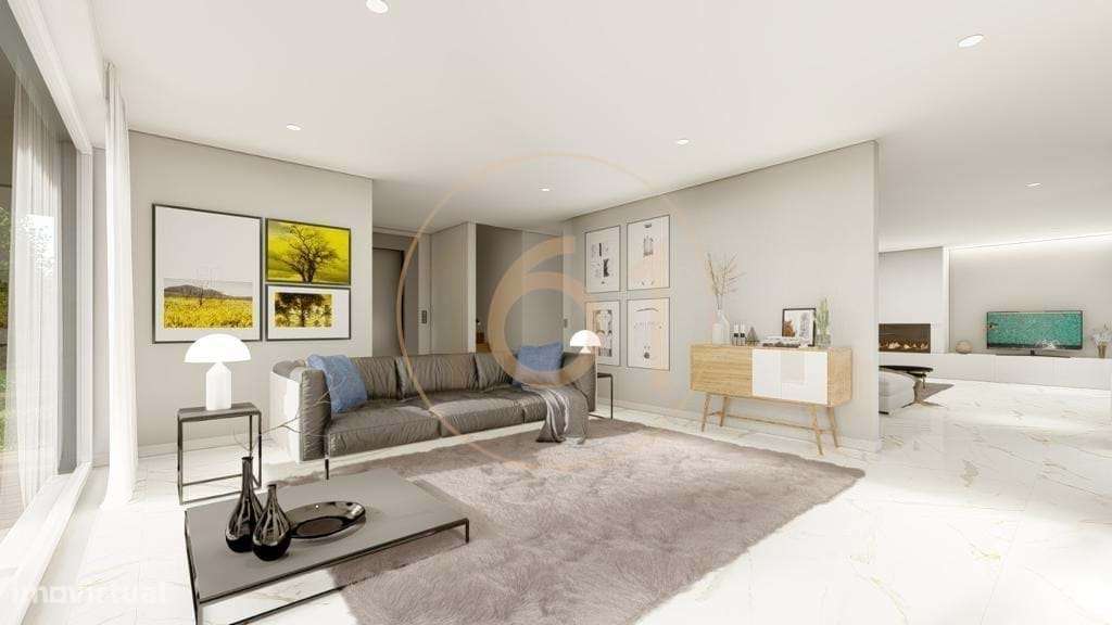 Excelente moradia T3 de 4 frentes em zona nobre de Leça da Palmeira-38