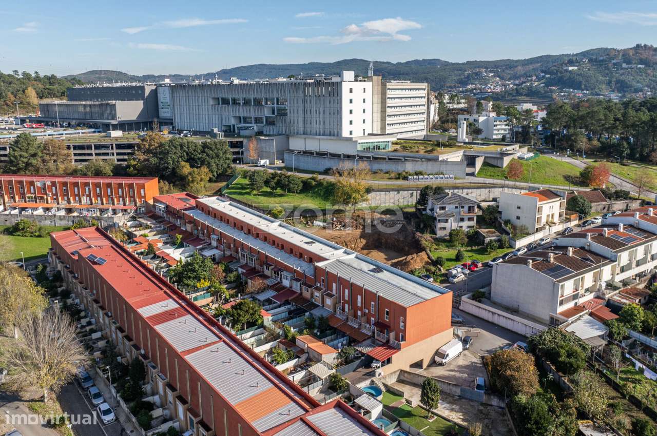 Moradia t4 em gaveto com espaço exterior em S. Vitor, Braga-31