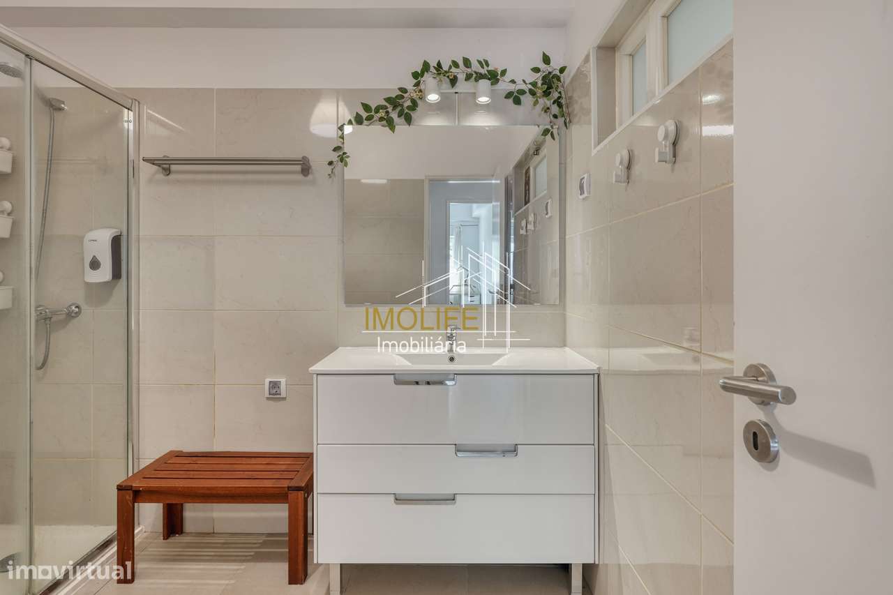 Apartamento T3 Remodelado na Rua Miguel Torga – Costa da Caparica-17