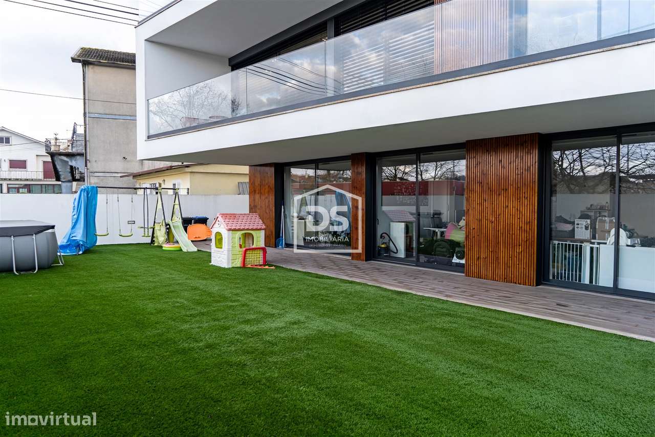 MORADIA DE LUXO T3 + ESCRITORIO - CENTRO DE PAÇOS DE FERREIRA-8