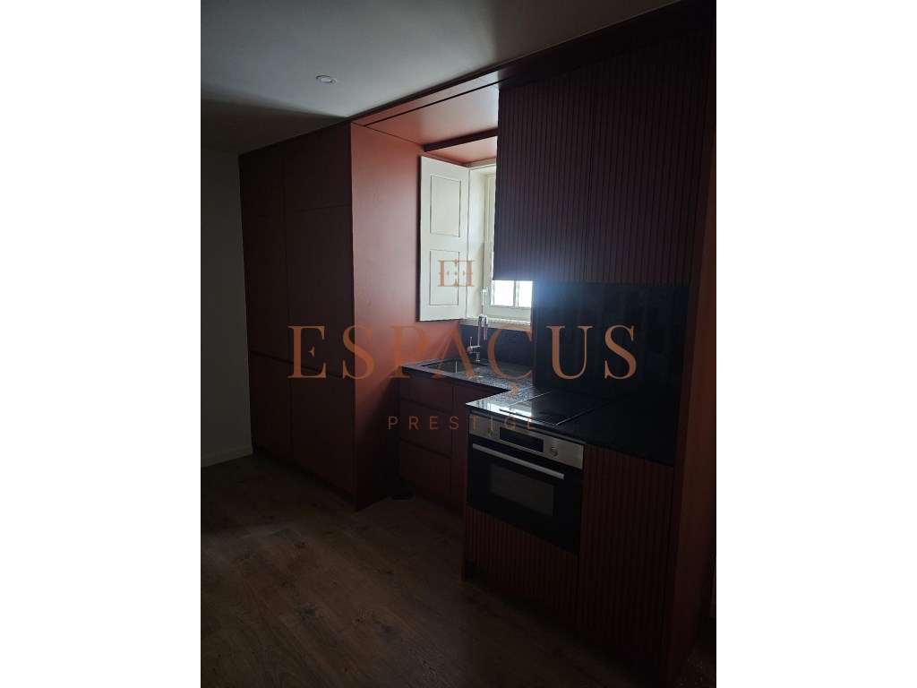 Apartamento T1+1 no coração da cidade-3