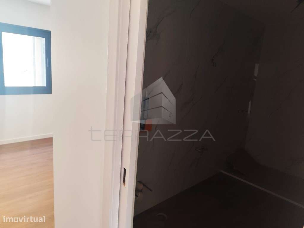 Andar moradia T2-16