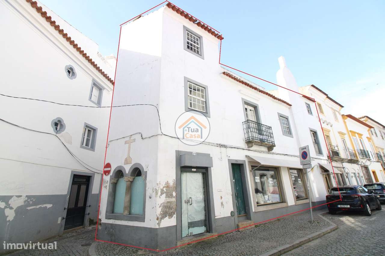 Prédio Centro Histórico de Évora na Rua de Aviz com 2 moradias T2 e 2 - Grande imagem: 2/34