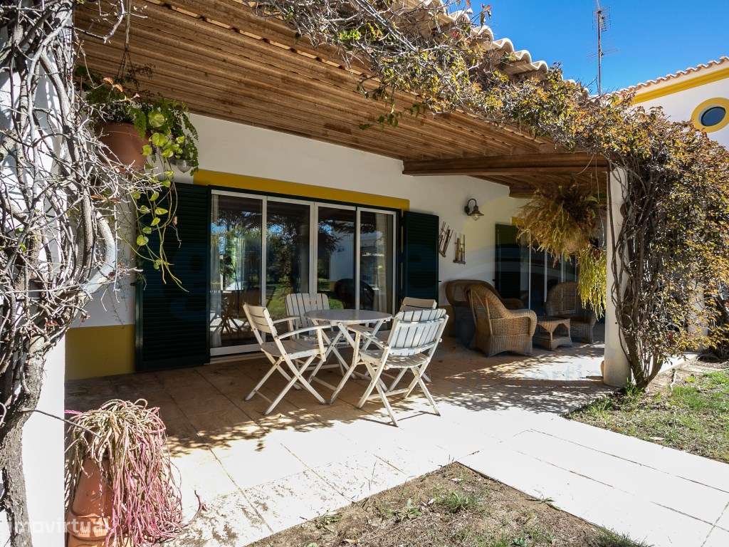 Moradia T5 com Jardim e Piscina + Lote Urbano para construção - Cas...-45