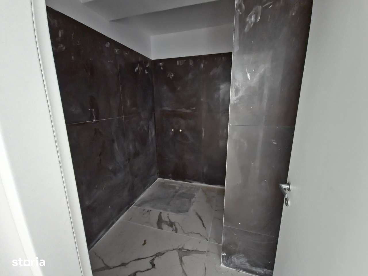 Tomis Plus 2 camere 66 mp et. 3 lift încălzire pardoseală la cheie - Imagine principală: 3/8