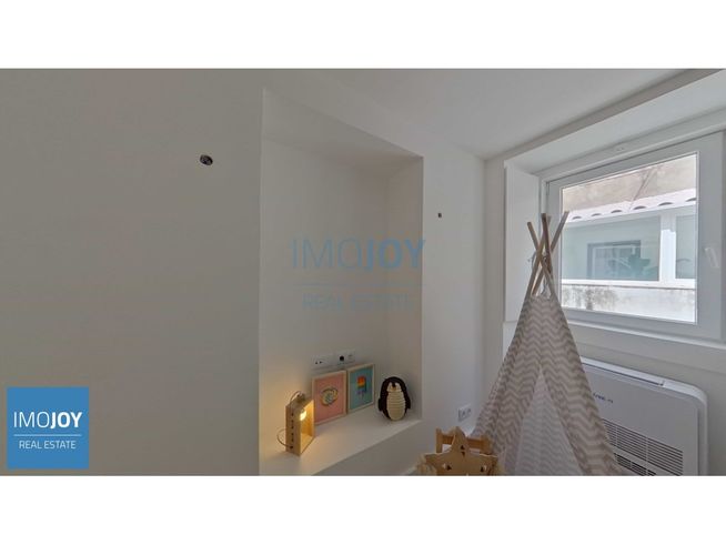 Apartamento T2 DUPLEX na Lapa, Recuperado, com Zona exterior-23