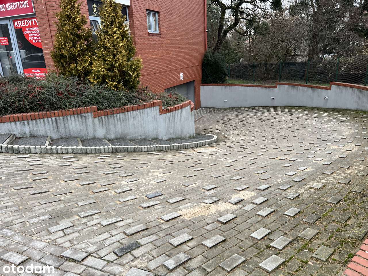 Garaż na wynajem w budynku, 5 m², dobra lokalizacja - Pełny obrazek: 3/4